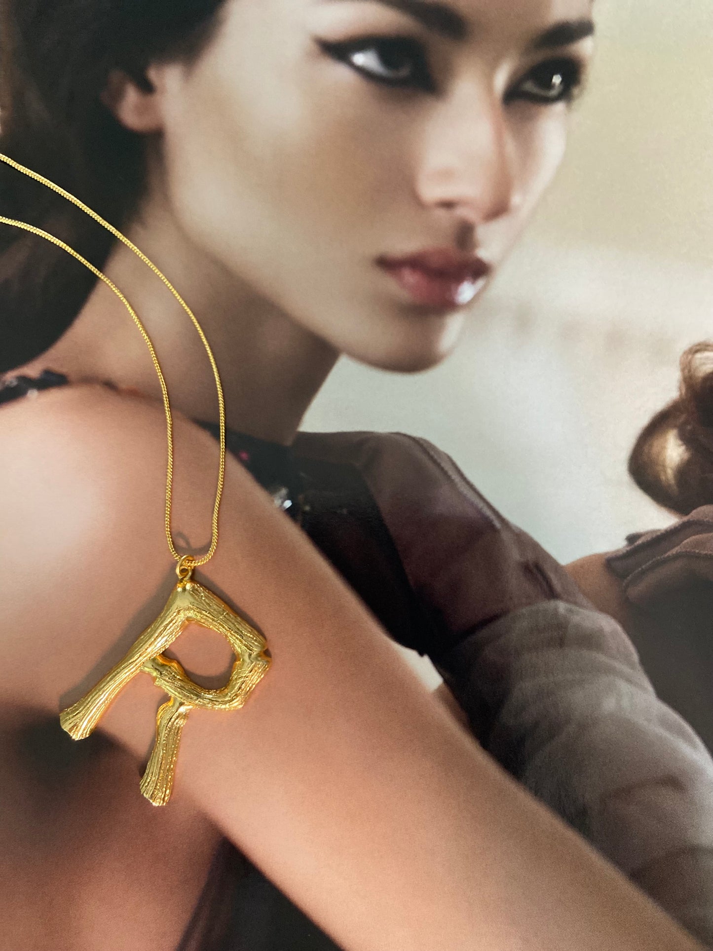 Initial Neckpiece "R"